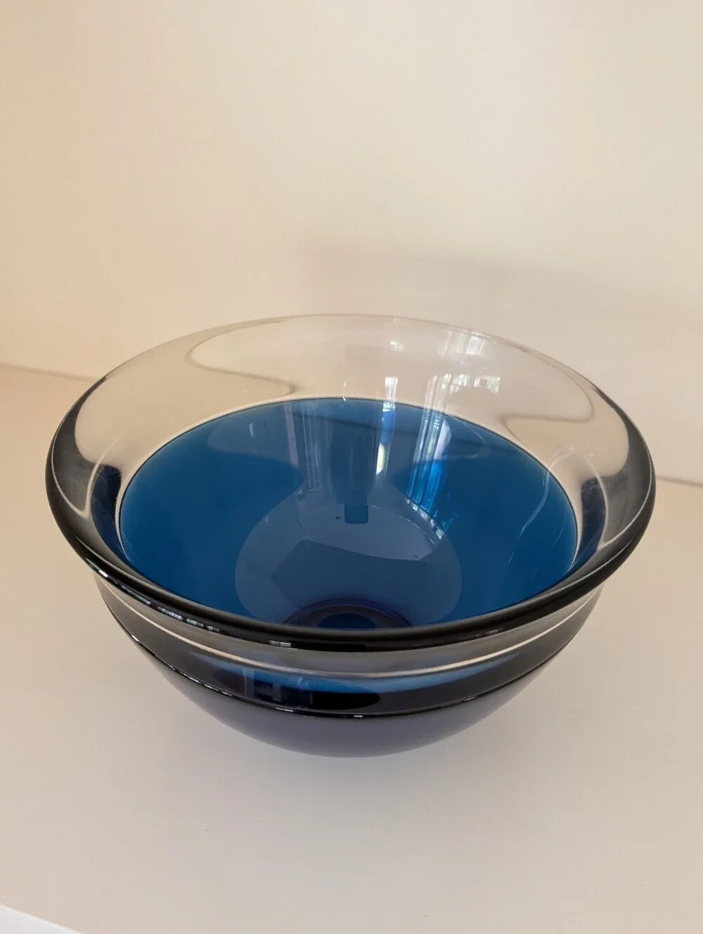 gorgeous BLUE ART GLASS BOWL